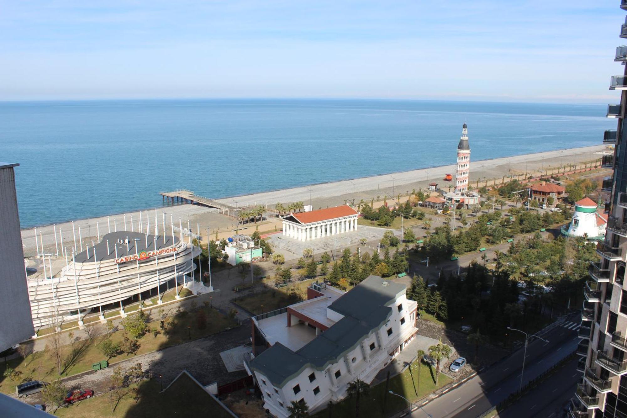 バトゥーミ Panorama Sea Towerアパートホテル エクステリア 写真